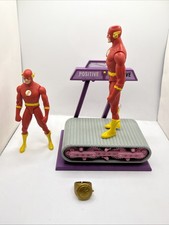 FLASH AND KID FLASH FIGURES